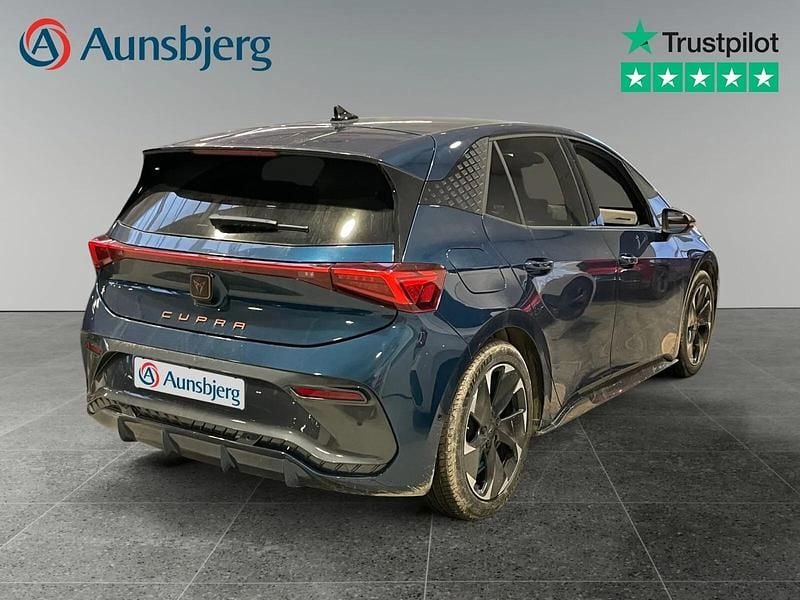 Brugt Cupra Born e-Boost 169 kW (231 HK) 2023 Blå metal Hatchback