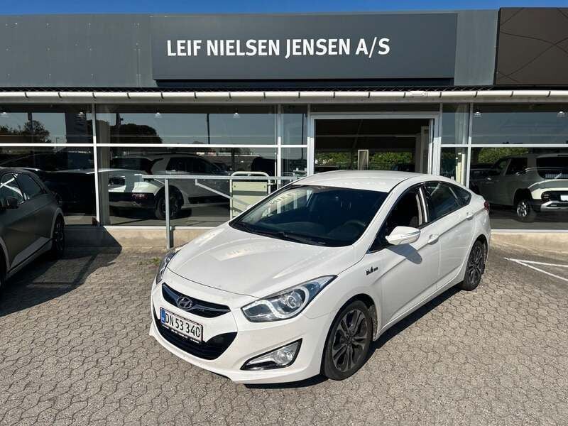 Hvidmetal Brugt 2014 Hyundai i40 Comfort Sedan | 39.500 kr. (God pris) - Billede 1/4