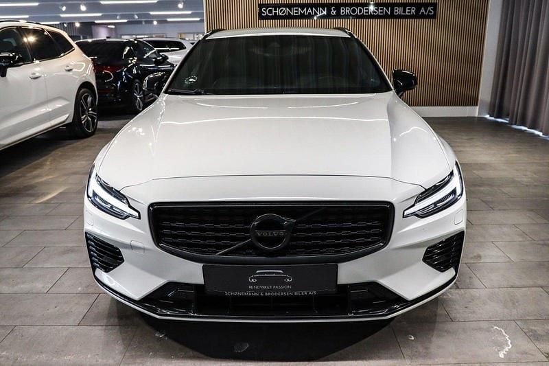 Brugt Volvo V60 R-Design 350 HK (257 kW) 2021 Hvidmetal Stationcar