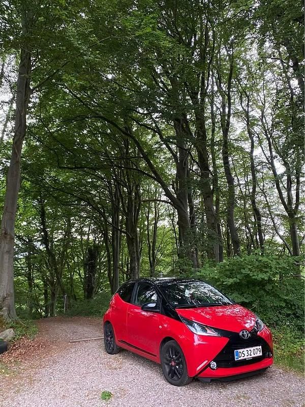 Rød Brugt 2018 Toyota Aygo Hatchback | 85.000 kr. (Fair pris) - Billede 1/4