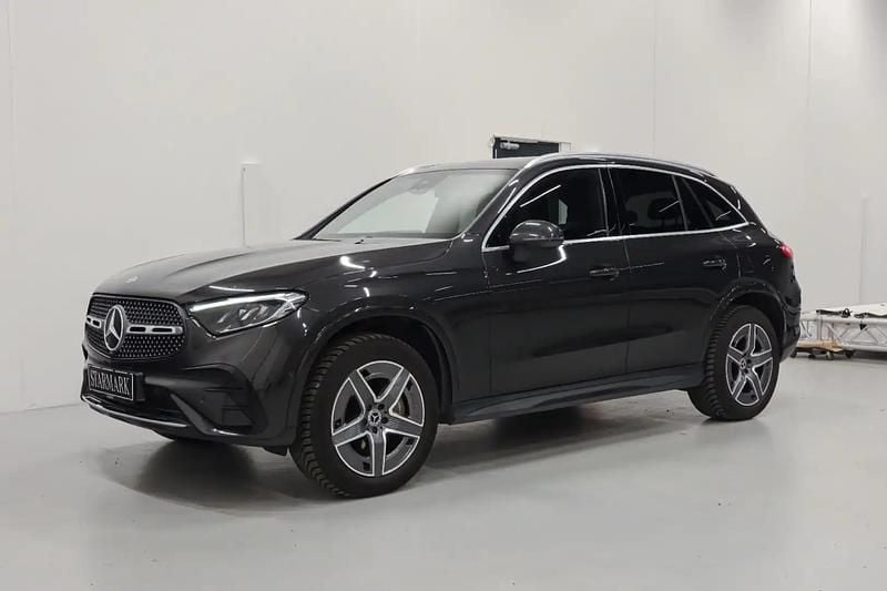 Gråmetal Brugt 2022 Mercedes GLC300e SUV | 639.900 kr. (Super pris) - Billede 1/3