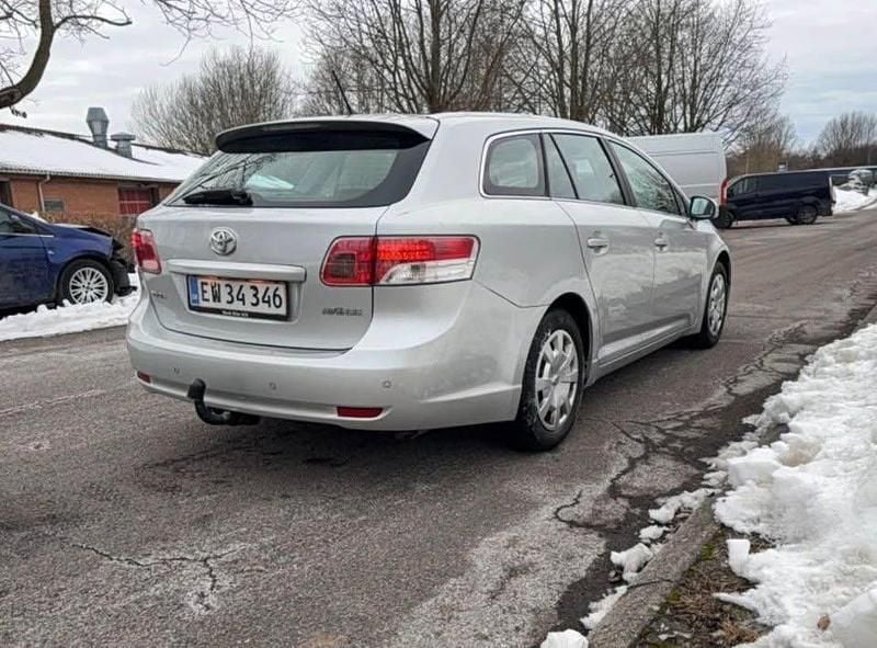 Brugt Toyota Avensis 132 HK (97 kW) 2012