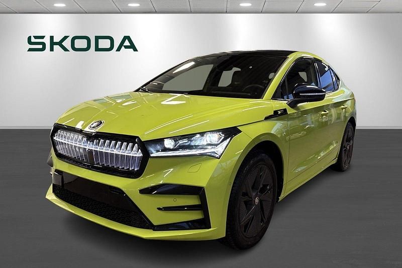 Lysgrønmetal Brugt 2024 Skoda Enyaq iV RS SUV | 384.900 kr. (Lidt for dyr) - Billede 1/4