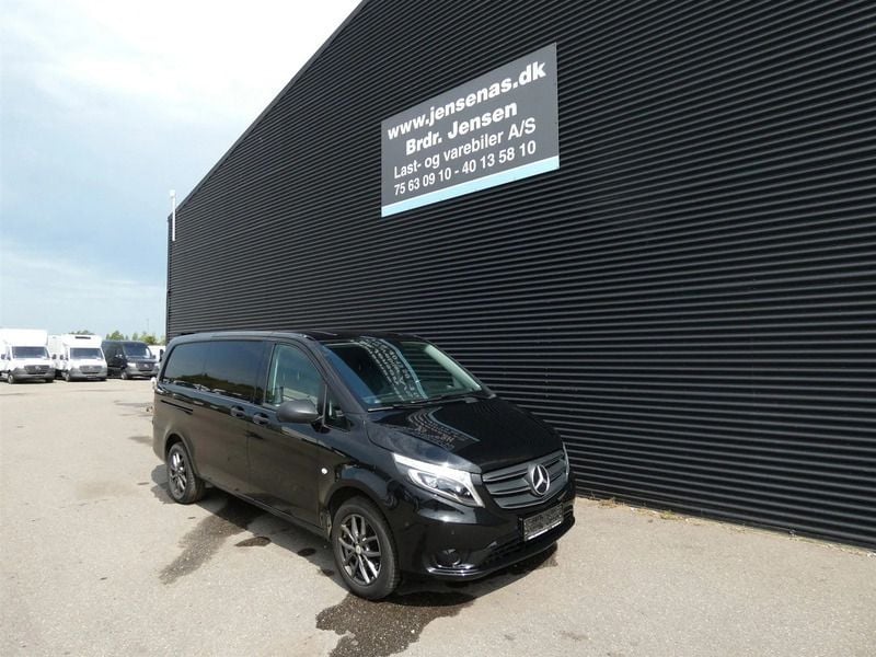 Sort Brugt 2021 Mercedes Vito MPV | 184.800 kr. - Billede 1/4