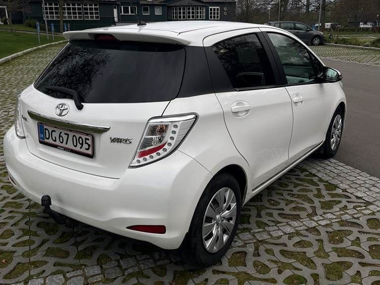Brugt Toyota Yaris 98 HK (72 kW) 2013 Hatchback