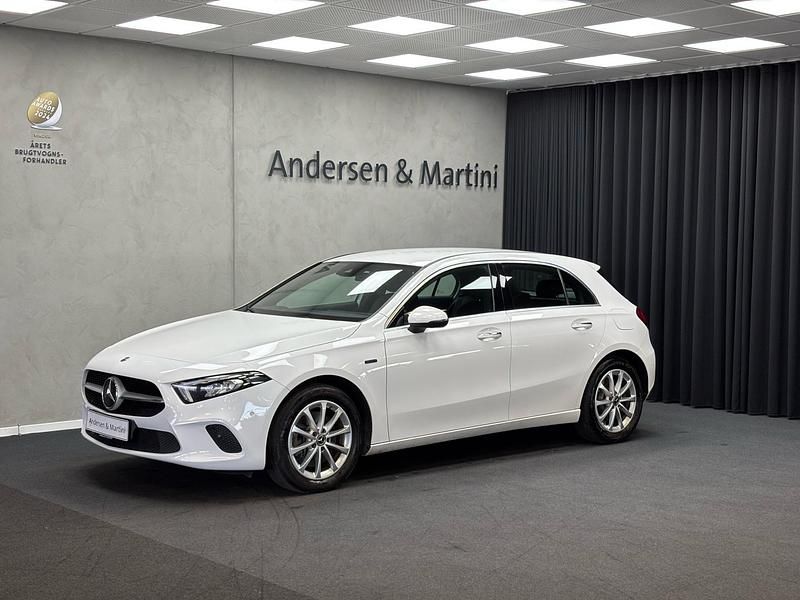 Hvid Brugt 2020 Mercedes A250 Progressive Hatchback | 249.800 kr. (Fair pris) - Billede 1/4