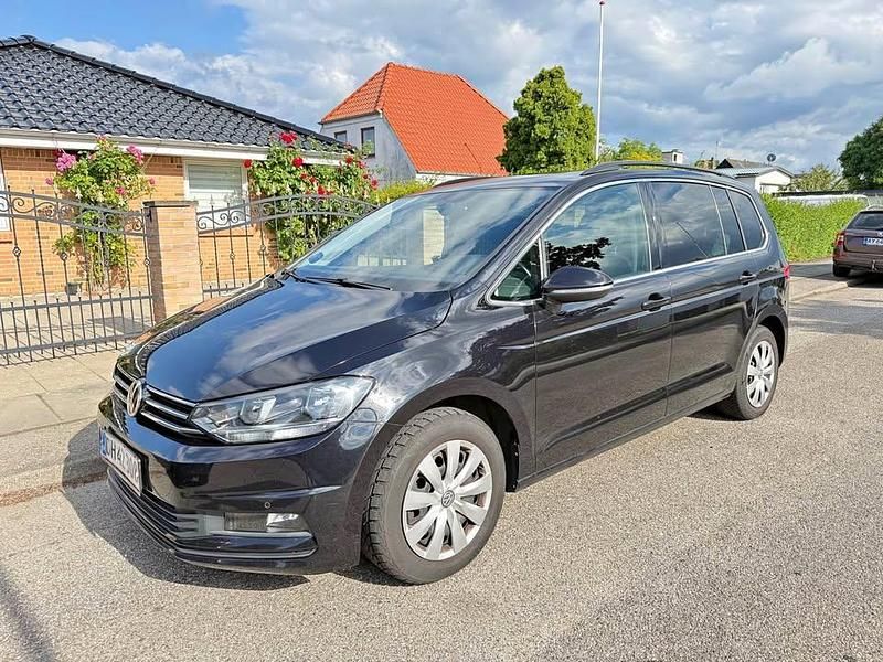 Sort Brugt 2018 VW Touran MPV | 171.000 kr. (God pris) - Billede 1/4