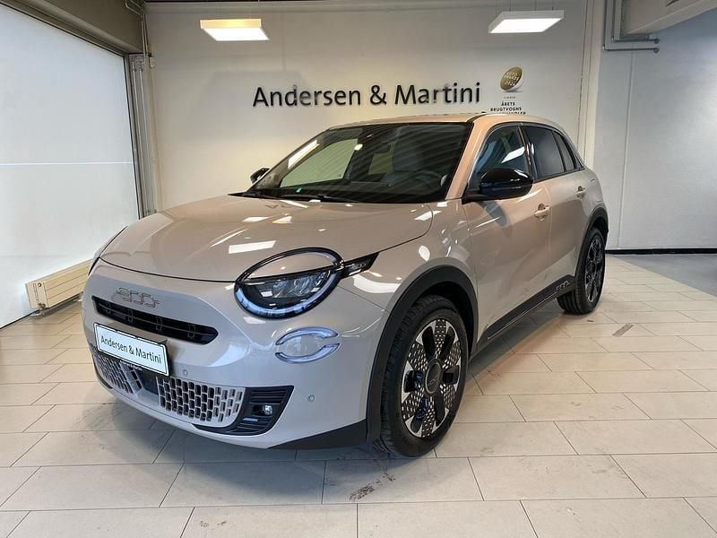 Beigemetallak Brugt 2024 Fiat 600E La Prima SUV | 189.900 kr. (Fair pris) - Billede 1/4