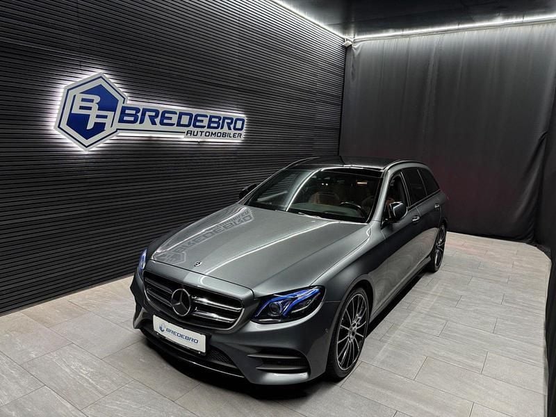 Sortmetal Brugt 2018 Mercedes E400 AMG line Stationcar | 539.500 kr. - Billede 1/4