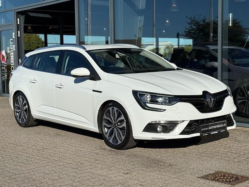 Hvid Brugt 2017 Renault Mégane IV Zen Stationcar | 76.900 kr. (God pris) - Billede 1/4