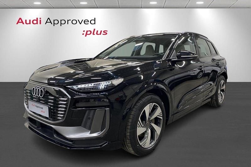 Sortmetal Brugt 2025 Audi Q6 e-tron S-Line SUV | 619.900 kr. (Fair pris) - Billede 1/4