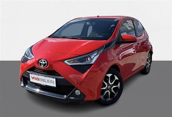 068 white Brugt 2019 Toyota Aygo x-press Hatchback | 114.900 kr. (Lidt for dyr) - Billede 1/4