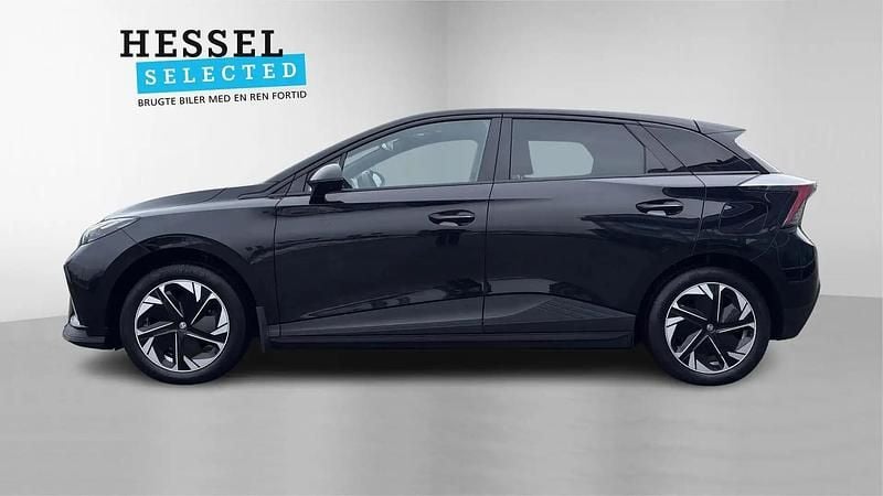 Brugt MG MG4 EV Luxury 150 kW (204 HK) 2022 Gråmetal Hatchback