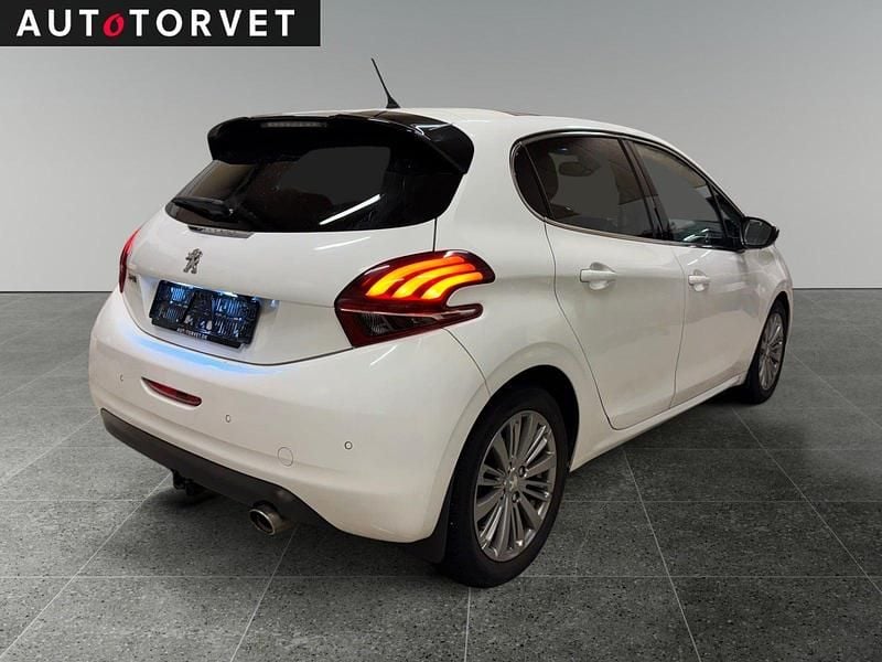 Brugt Peugeot 208 Desire Sky 100 HK (73 kW) 2017 Hvid Hatchback