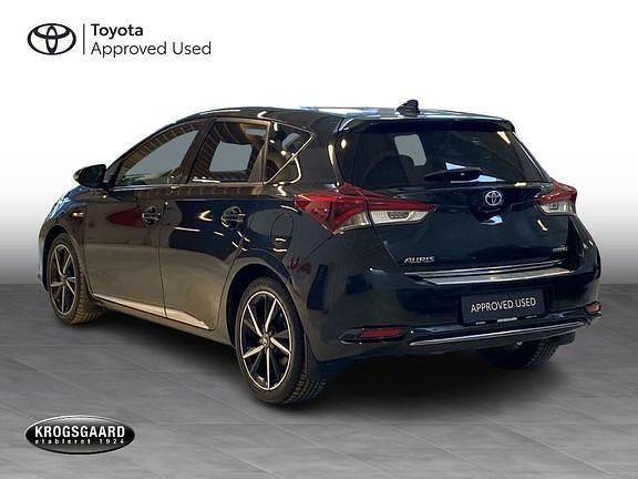 Brugt Toyota Auris Hybrid H2 136 HK (100 kW) 2018 3t3 tokyo red Hatchback