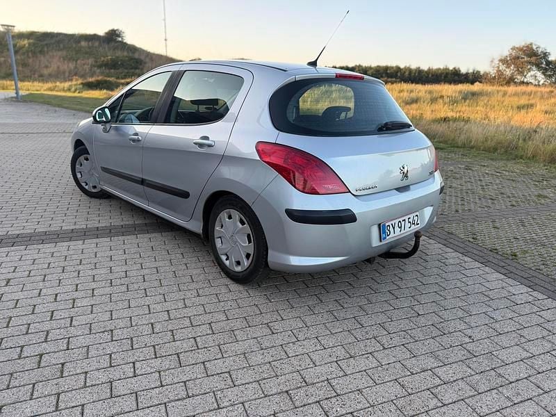 sølv Brugt 2008 Peugeot 308 Active Hatchback | 21.800 kr. (Fair pris) - Billede 1/5
