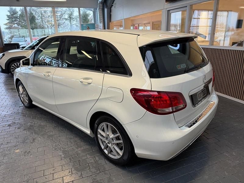 Brugt Mercedes B180 Business 109 HK (80 kW) 2016 Hvid MPV