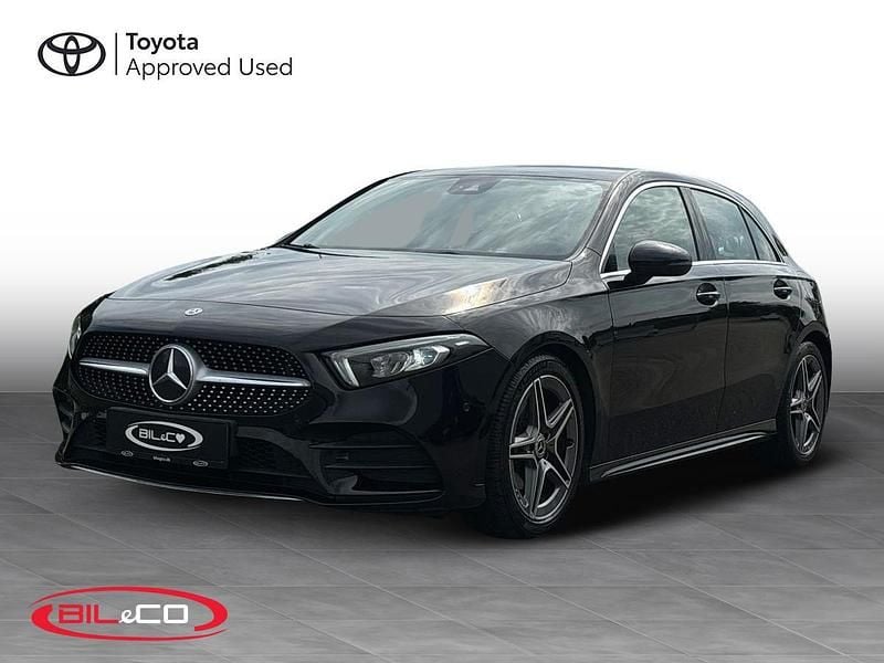 Sort Brugt 2019 Mercedes A180 AMG line Hatchback | 204.900 kr. (Fair pris) - Billede 1/3