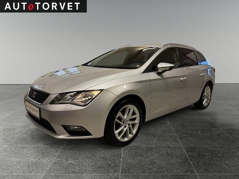 Sølvmetal Brugt 2014 Seat Leon ST Style Stationcar | 72.700 kr. (God pris) - Billede 1/4