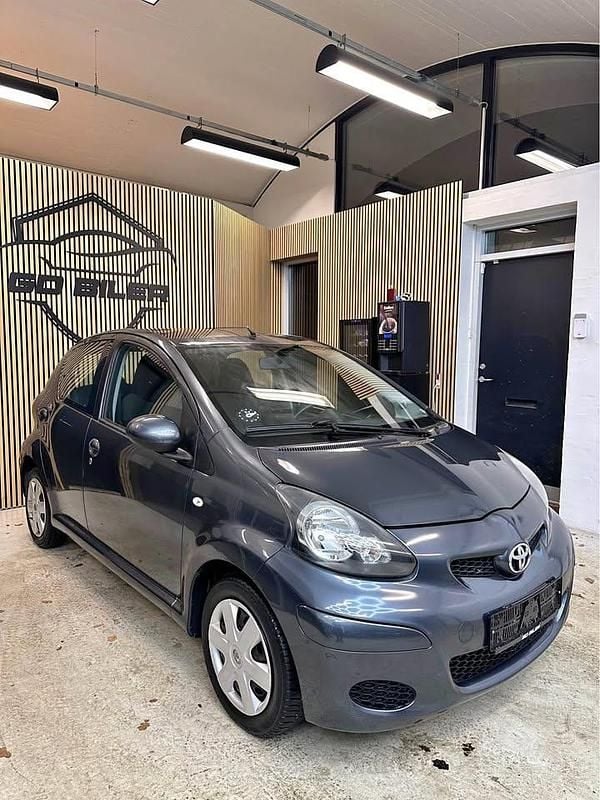 Brugt Toyota Aygo 68 HK (50 kW) 2010 Hatchback