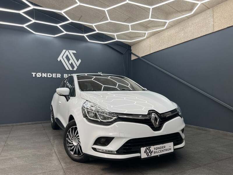 Hvid Brugt 2017 Renault Clio IV Zen Hatchback | 79.500 kr. (Fair pris) - Billede 1/4