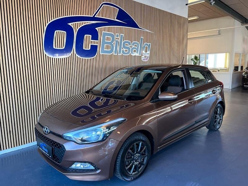 Brunmetal Brugt 2015 Hyundai i20 Comfort Hatchback | 69.900 kr. (Lidt for dyr) - Billede 1/4