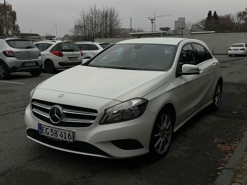 Brugt Mercedes A180 109 HK (80 kW) 2013 Hvid Hatchback