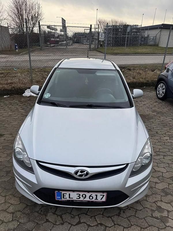 Brugt Hyundai i30 128 HK (94 kW) 2011 Hatchback