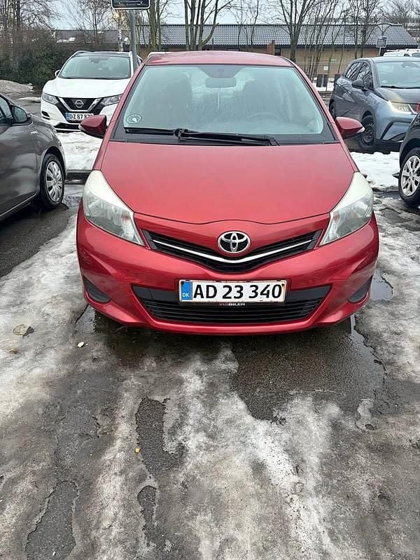 Brugt Toyota Yaris 99 HK (72 kW) 2011 Hatchback