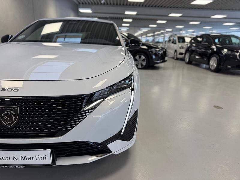 Brugt Peugeot e-308 114 kW (156 HK) 2023 Hvidmetallak Hatchback