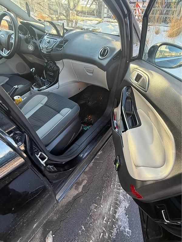 Brugt Ford Fiesta 101 HK (74 kW) 2015 Sort Hatchback