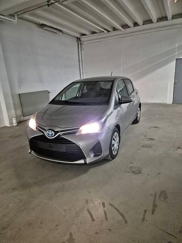Brugt 2015 Toyota Yaris Hybrid | 59.995 kr. (God pris) - Billede 1/4