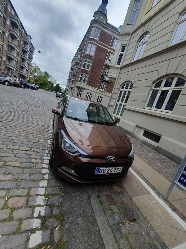 Brun Brugt 2016 Hyundai i20 Trend Hatchback | 59.900 kr. (God pris) - Billede 1/3