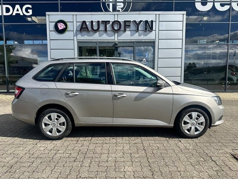 Beigemetal Brugt 2017 Skoda Fabia Style Hatchback | 68.800 kr. (God pris) - Billede 1/4