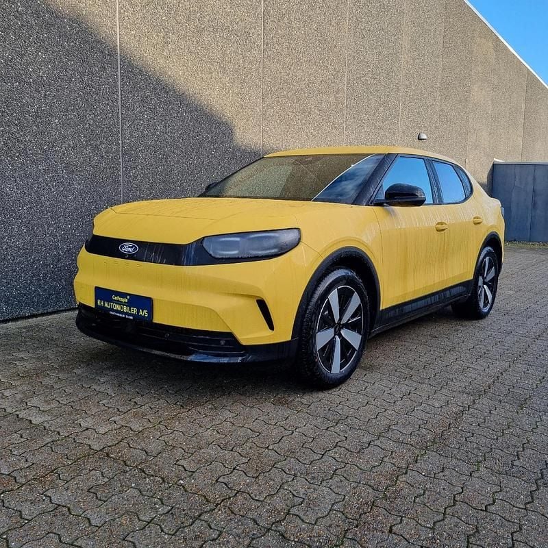 Ny Ford Capri Select 210 kW (286 HK) 2025 Gul SUV