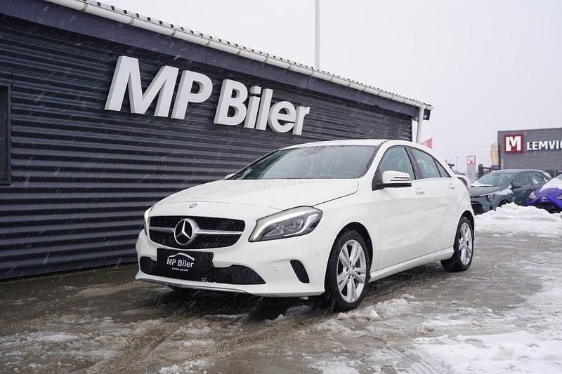 Brugt Mercedes A180 Business 109 HK (80 kW) 2017 Hvid Hatchback