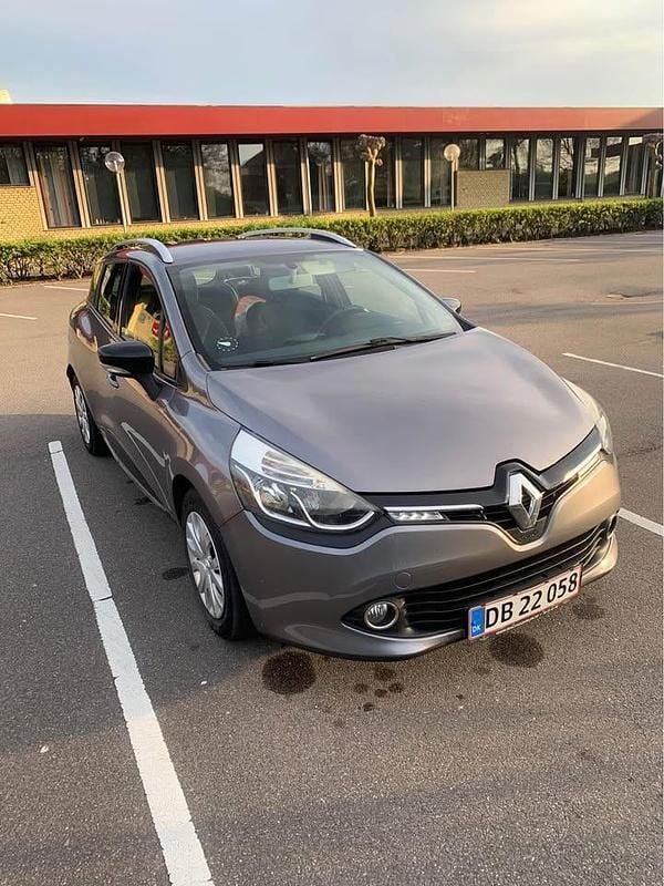 Grå Brugt 2013 Renault Clio GrandTour Stationcar | 59.000 kr. (Lidt for dyr) - Billede 1/4