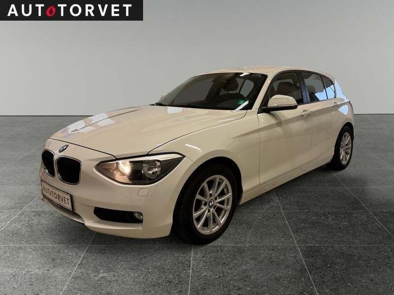 Hvid Brugt 2024 BMW 116 Efficient Dynamics Hatchback | 79.700 kr. - Billede 1/4