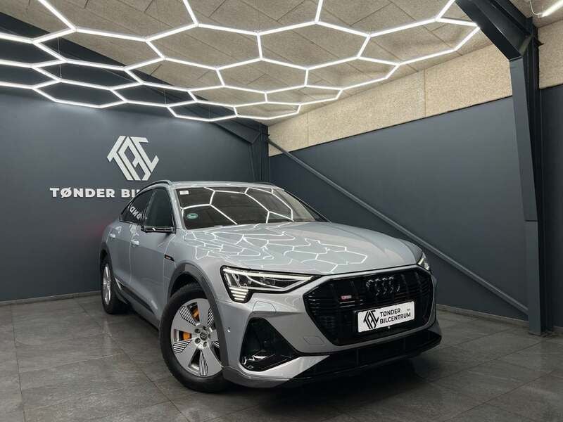 Sølvmetal Brugt 2021 Audi e-tron S-Line SUV | 389.500 kr. (Super pris) - Billede 1/4