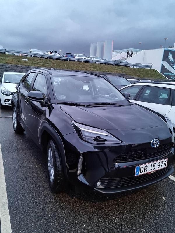 Sort Brugt 2023 Toyota Yaris Hybrid Active | 219.900 kr. (God pris) - Billede 1/4