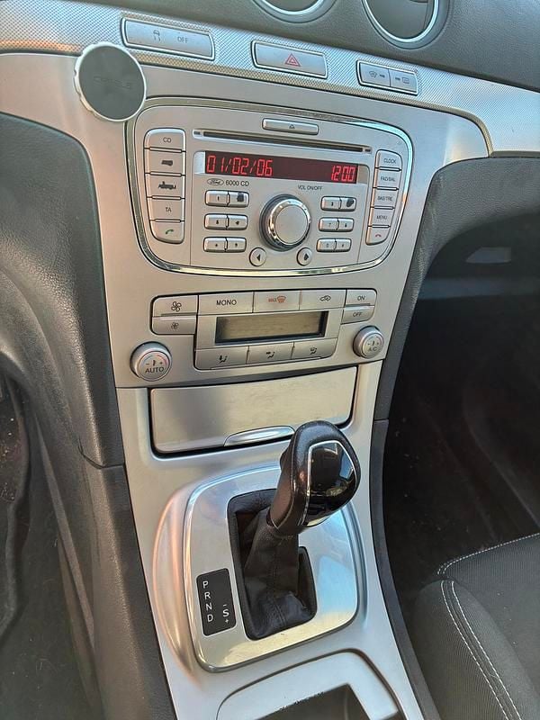 Brugt Ford S-MAX Collection 140 HK (102 kW) 2010 Grå MPV