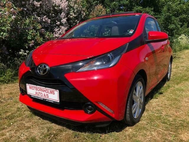 Brugt Toyota Aygo x-sky 69 HK (50 kW) 2017 3p0 super red Hatchback