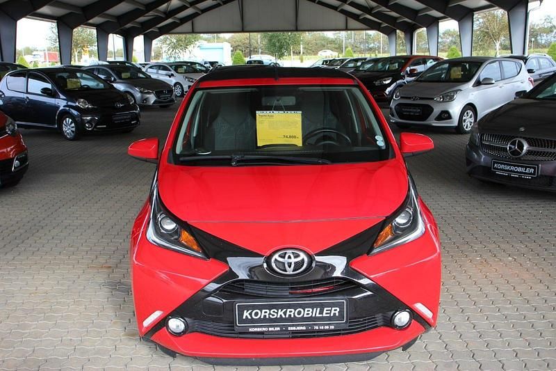 Brugt Toyota Aygo X-wave Sky 69 HK (50 kW) 2015 Rød Hatchback