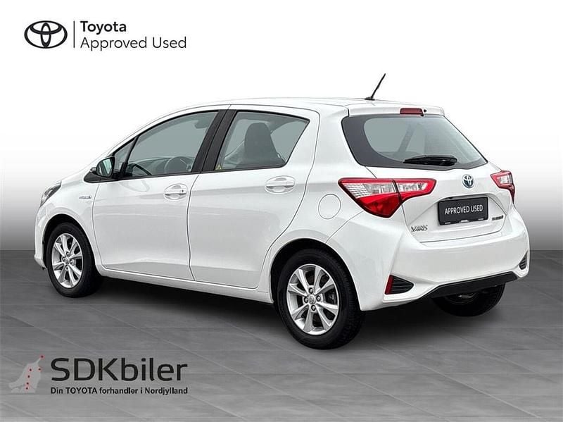 Brugt Toyota Yaris Hybrid H2 100 HK (73 kW) 2019 Hvid Hatchback