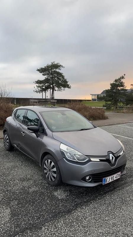 Brugt Renault Clio IV Expression 75 HK (55 kW) 2015 Grå Hatchback