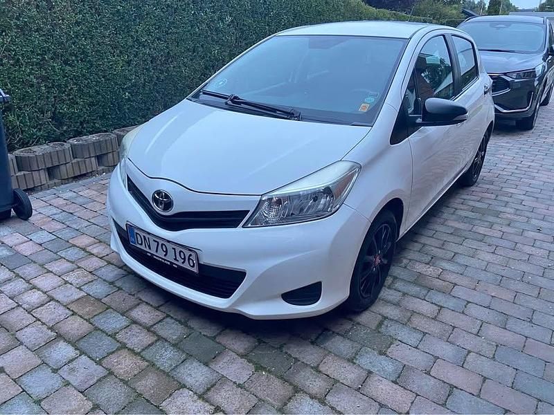 Brugt 2012 Toyota Yaris Hatchback | 35.000 kr. (Fair pris) - Billede 1/4