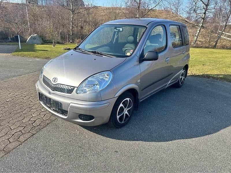 Brugt Toyota Yaris 105 HK (77 kW) 2004 Stationcar