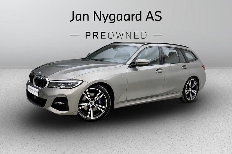 Champagnemetal Brugt 2020 BMW 330 M Sport Stationcar | 449.000 kr. - Billede 1/4