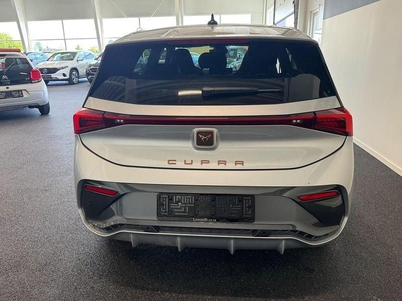Brugt Cupra Born e-Boost 169 kW (231 HK) 2024 Sølvmetal Hatchback