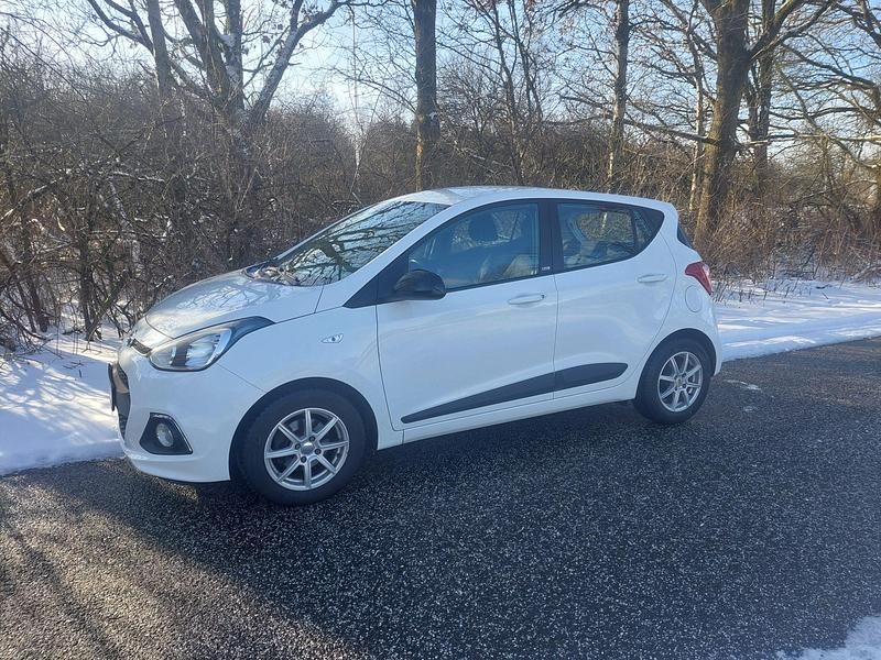 Brugt Hyundai i10 GO! 2015 Farve: hvid Hatchback